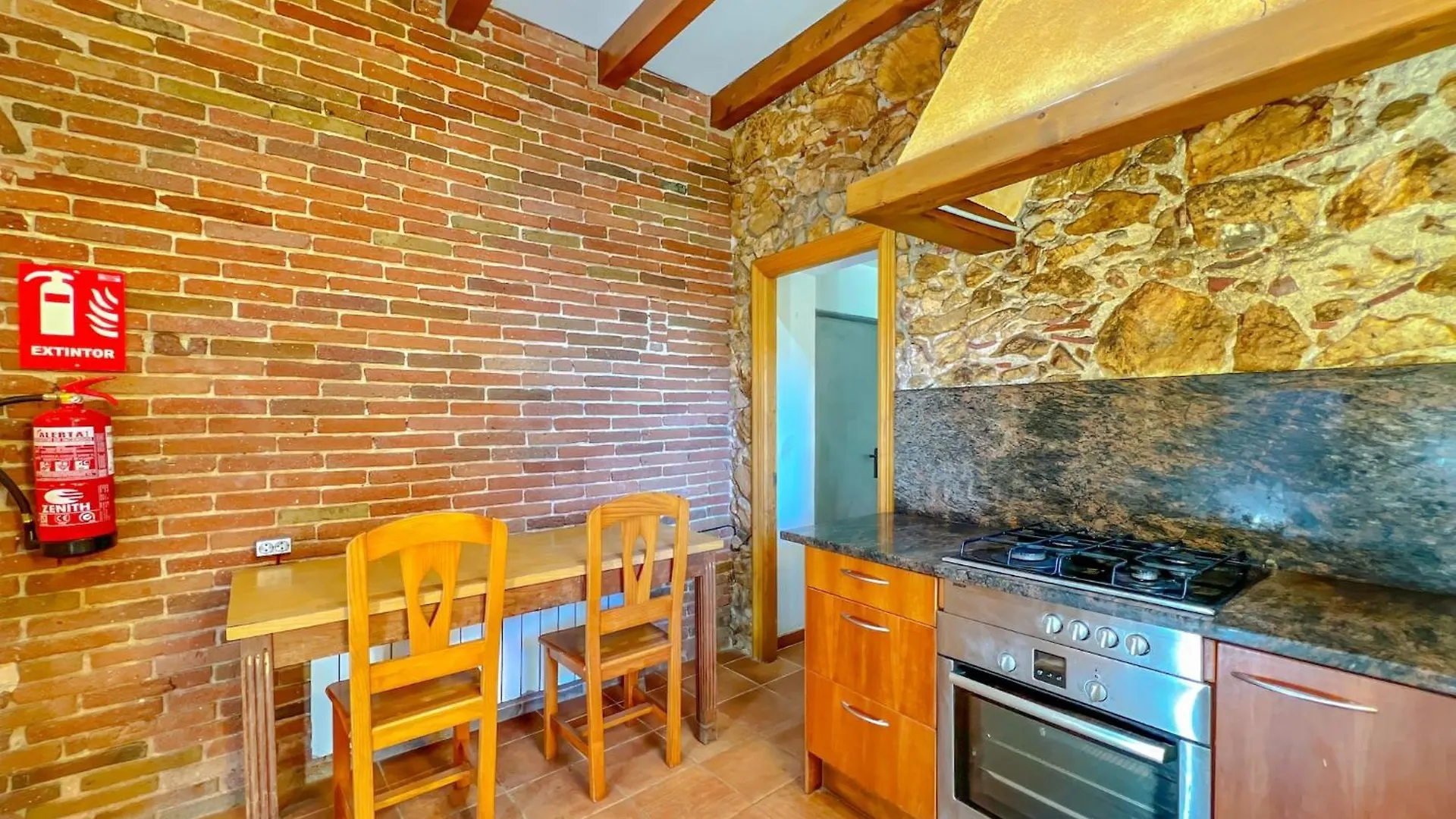 Vakantiehuis Family & Friends Getaway In Palamos Villa